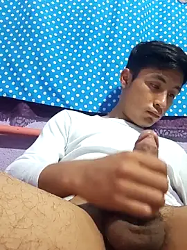 EduardoEspinoza12 online show from 10/06/25, 07:58