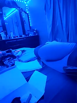 SaviiiRed90Love online show from 03/08/25, 04:23