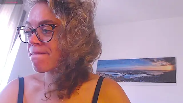 Ju-Hot online show from 09/15/25, 02:28