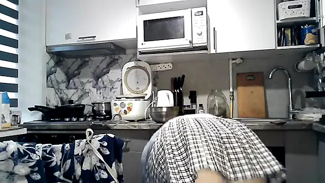 Misssweet s online show from 10/27/25, 07:20