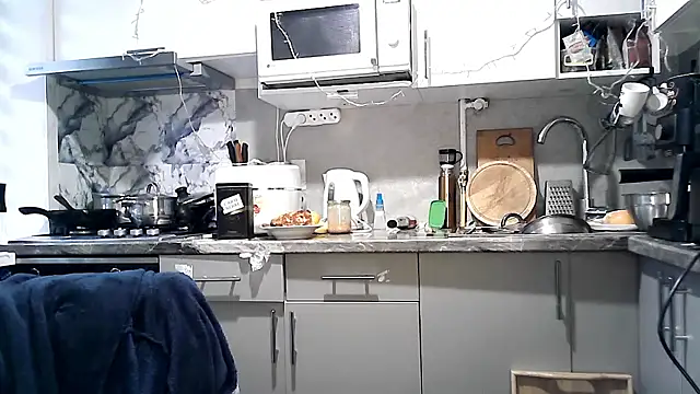 Misssweet s online show from 12/23/25, 09:30