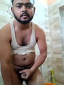 guavam65 online show from 04/23/26, 04:19