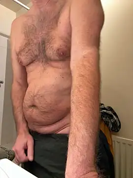 vincent1522 online show from 11/04/25, 07:34