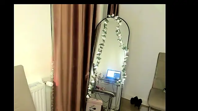 LadyLyanna online show from 03/09/25, 07:59