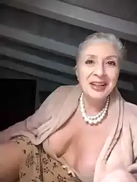 divinaerotica online show from 02/05/25, 05:20