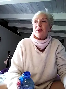 divinaerotica online show from 04/01/26, 01:34