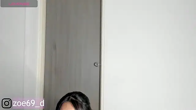 Snapshot of Tatiana250 chatting on 02/17/25, 01:47 Tatiana250 online show from 02/17/25, 01:47
