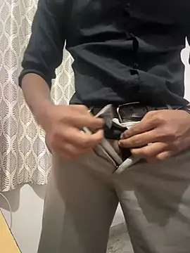 Snapshot of fun_with_rohan chatting on 02/02/25, 11:18 fun with rohan online show from 02/02/25, 11:18