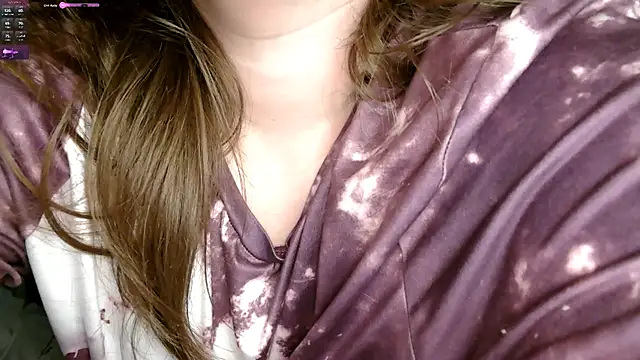 Snapshot of MrsJess chatting on 05/27/26, 02:19 MrsJess online show from 05/27/26, 02:19