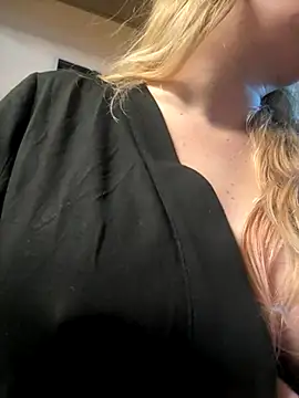 kcmo1010 online show from 11/26/25, 08:31