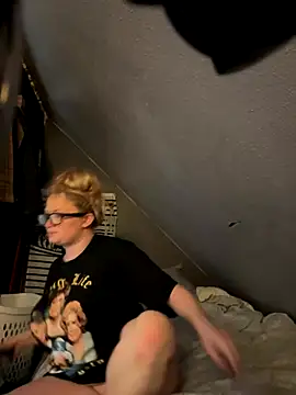 kcmo1010 online show from 12/03/25, 09:14