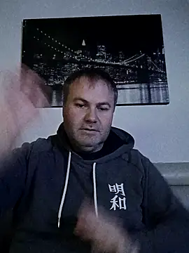 Pourleplasirs online show from 12/21/25, 10:43