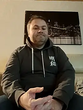 Snapshot of Pourleplasirs chatting on 02/20/25, 09:42 Pourleplasirs online show from 02/20/25, 09:42