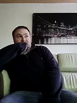 Snapshot of Pourleplasirs chatting on 03/01/25, 05:27 Pourleplasirs online show from 03/01/25, 05:27