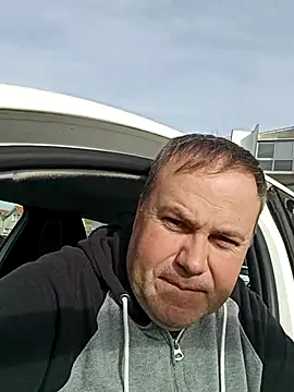 Snapshot of Pourleplasirs chatting on 11/12/25, 01:04 Pourleplasirs online show from 11/12/25, 01:04