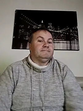Pourleplasirs online show from 12/18/25, 10:24