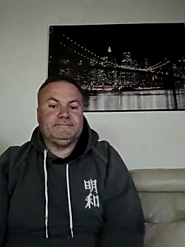 Pourleplasirs online show from 05/18/26, 10:03