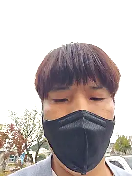 Tyyyggjju online show from 10/30/25, 07:39