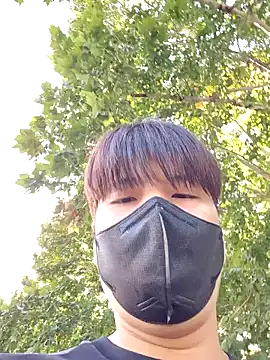 Tyyyggjju online show from 10/23/25, 05:06