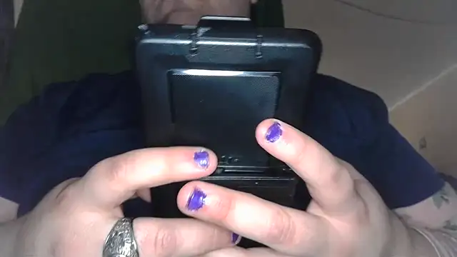 Snapshot of littleman124 chatting on 02/05/25, 01:37 littleman124 online show from 02/05/25, 01:37