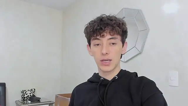 miketwink online show from 12/18/25, 10:46