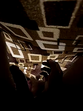 Snapshot of jhonnes_ chatting on 12/15/25, 02:06 jhonnes online show from 12/15/25, 02:06