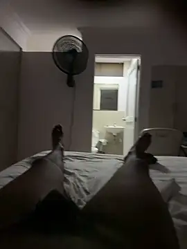 Snapshot of jhonnes_ chatting on 04/08/26, 01:18 jhonnes online show from 04/08/26, 01:18