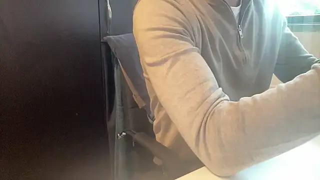 bullyboyy online show from 10/06/25, 12:28