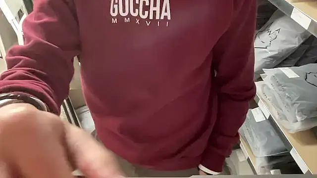 bullyboyy online show from 11/25/25, 07:36