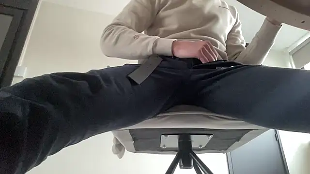 bullyboyy online show from 01/08/26, 02:23