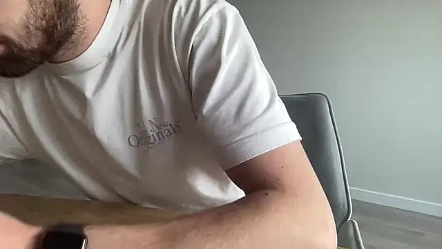 bullyboyy online show from 10/19/25, 11:35