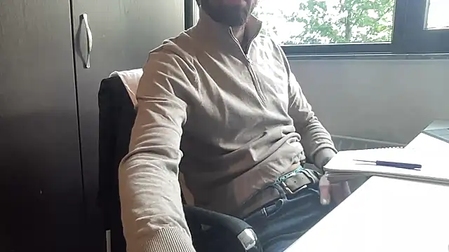 bullyboyy online show from 09/22/25, 07:25