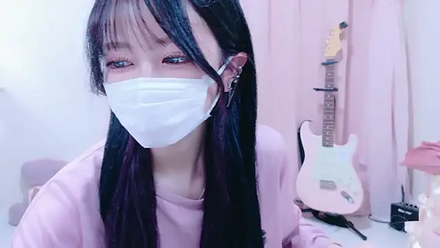 Megu-mimi online show from 10/16/25, 08:55