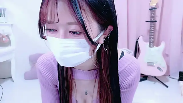 Megu-mimi online show from 10/13/25, 09:55