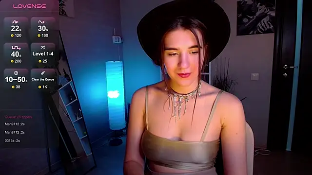 Snapshot of Sweetie_Catt chatting on 02/11/25, 12:25 Sweetie Catt online show from 02/11/25, 12:25