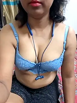 Cute Jiyaa online show from 05/25/26, 03:33