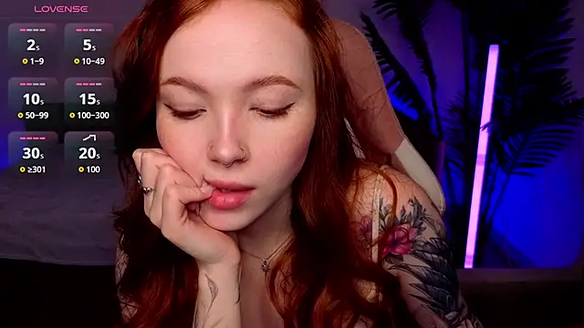 Maya Light online show from 03/28/26, 02:12