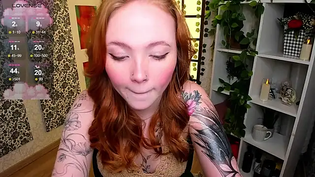 Maya Light online show from 03/08/25, 04:45