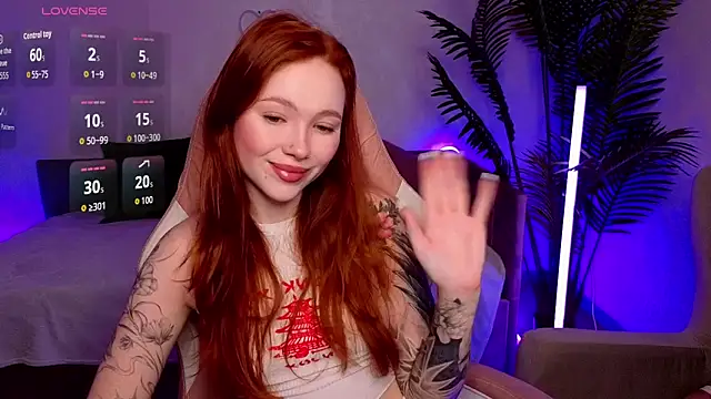 Maya Light online show from 02/25/26, 01:50