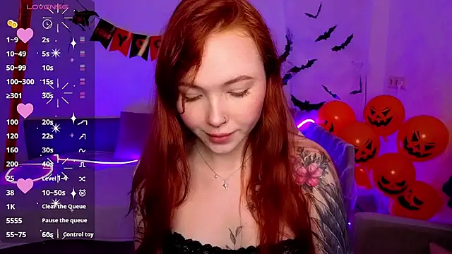 Maya Light online show from 11/08/25, 09:02