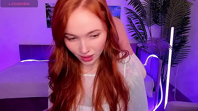 Maya Light online show from 10/13/25, 02:13