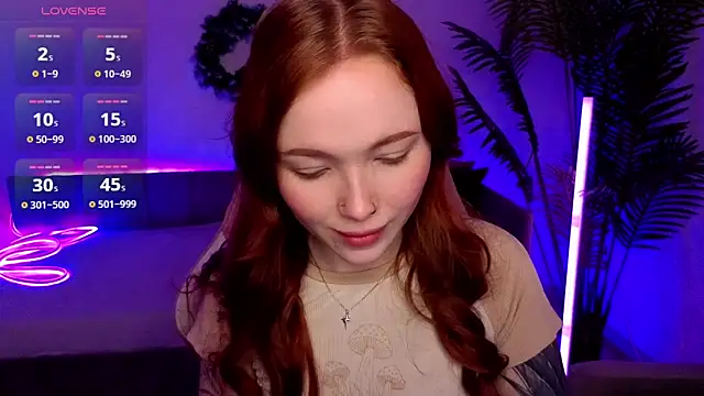 Maya Light online show from 01/10/26, 01:45