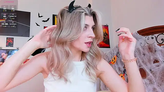 heartseduction online show from 10/31/25, 07:49