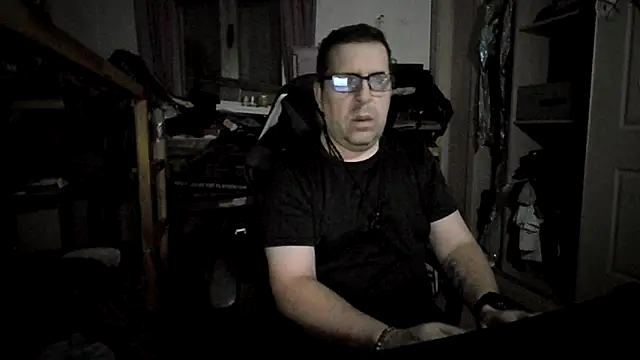 Snapshot of Usame_como_quieras chatting on 12/04/25, 04:11 Usame como quieras online show from 12/04/25, 04:11