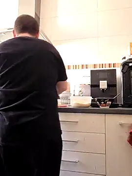 Usame como quieras online show from 04/18/26, 10:17