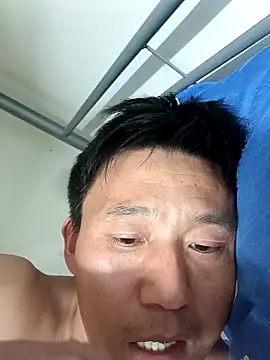 Snapshot of wadmma chatting on 09/24/25, 10:27 wadmma online show from 09/24/25, 10:27