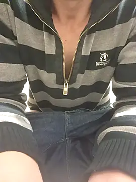 Snapshot of wadmma chatting on 09/30/25, 12:55 wadmma online show from 09/30/25, 12:55