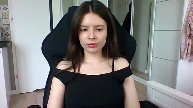 LariceSexy online show from 04/16/26, 01:12