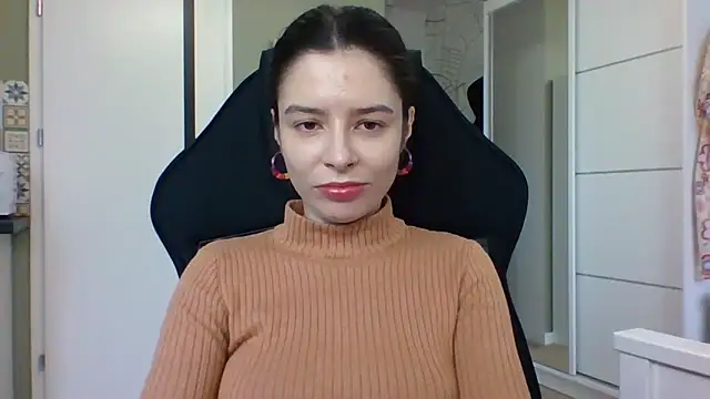 LariceSexy online show from 12/22/25, 01:11