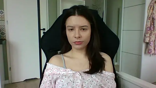 LariceSexy online show from 04/02/26, 12:12